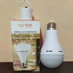 💡🔌 **Bombillo recargable con socket