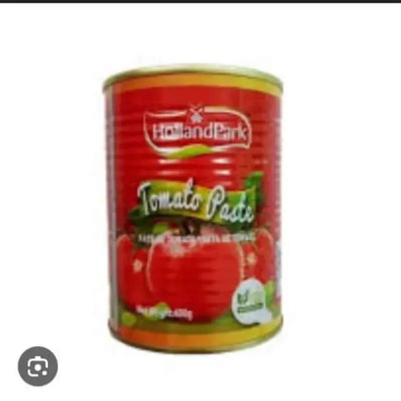 **Lata de pasta de tomate:*