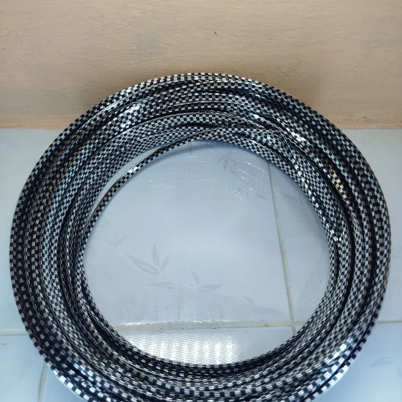 ⚫⚪ **Silvatren negro y plateado (por metro)**