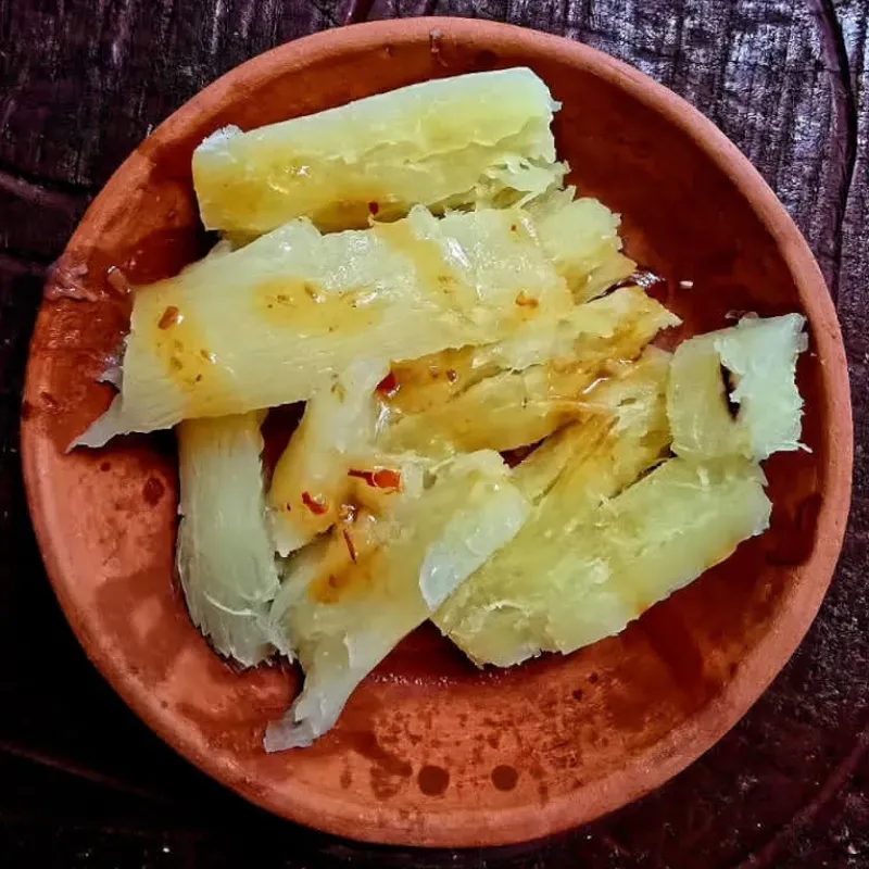 Yuca con Mojo 