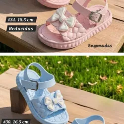 Sandalias engomadas