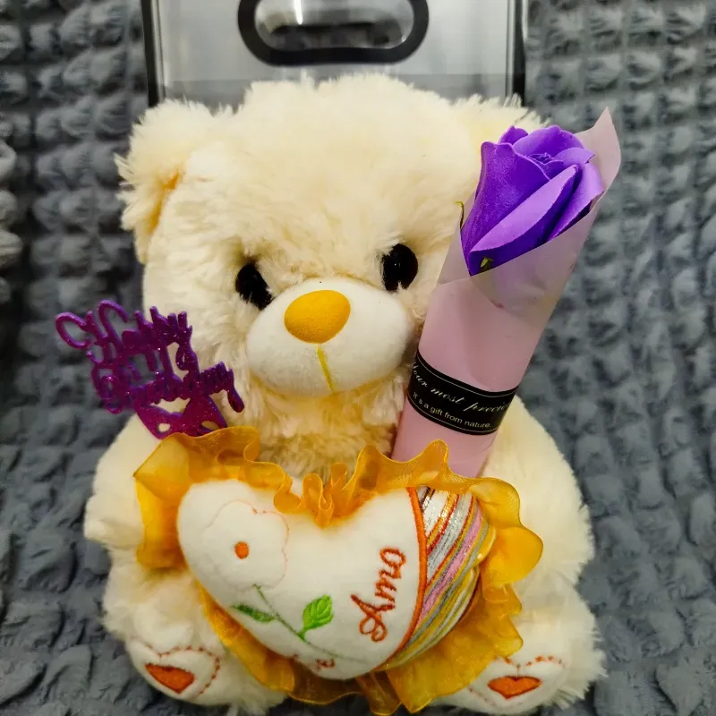 Bolsa de regalo con peluche y rosa eterna 
