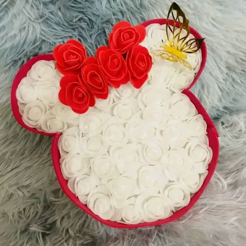 Minnie de flores eternas 