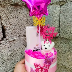 Regalo con perfume, osito y globo