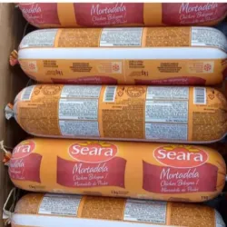 Mortadela de pollo importada 