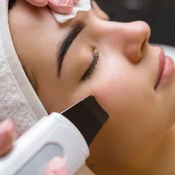 Mini limpieza facial: revitaliza tu piel en minutos
