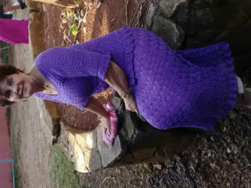 Conjunto saya y blusa.