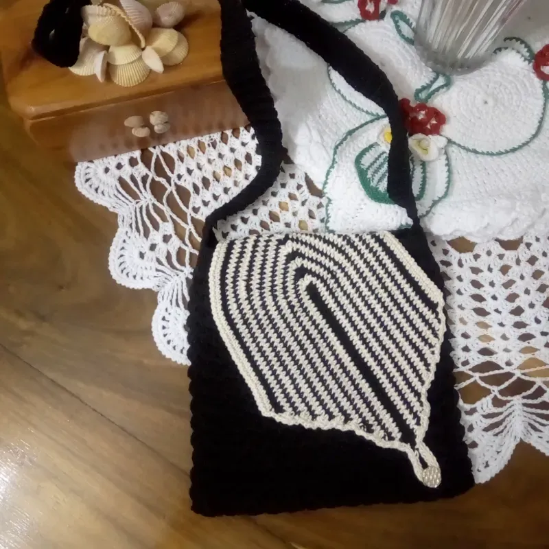 Cartera hoja con franjas