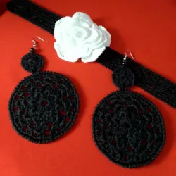 Flor sobre la noche. (Chokers)