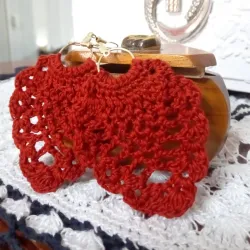 Piñas coquetas rojas