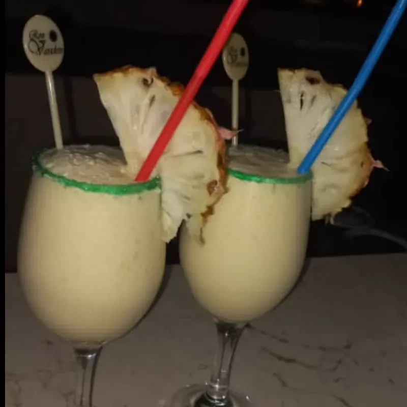 Piña Colada (con alcohol)