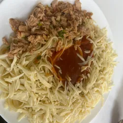 Espaguetis con atún
