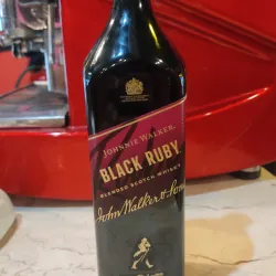 Johnnie Walker Black Ruby