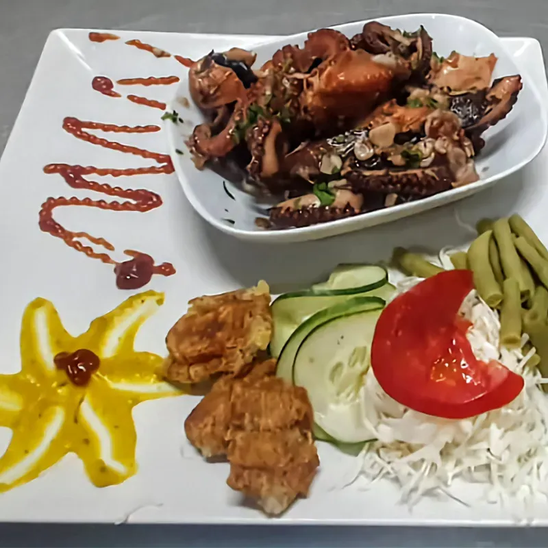 Pulpo al Ajillo