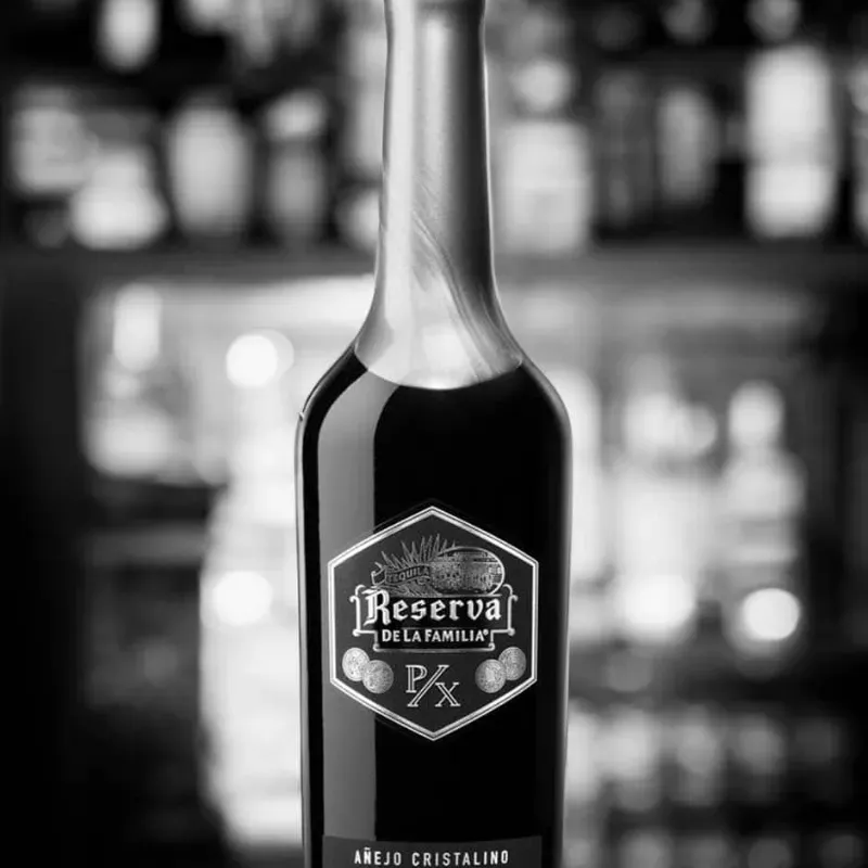 Tequila Reserva de la Familia Añejo Cristalino 