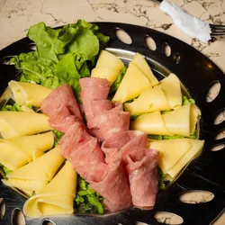 Entremés de jamón y queso 