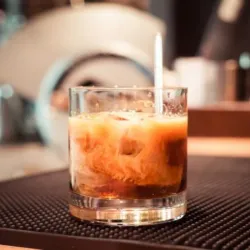 Cóctel White Russian 