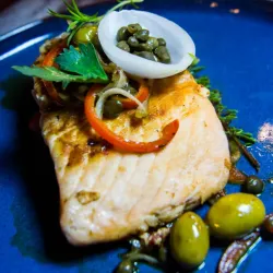 Salmón a la brasa con fina hierbas 