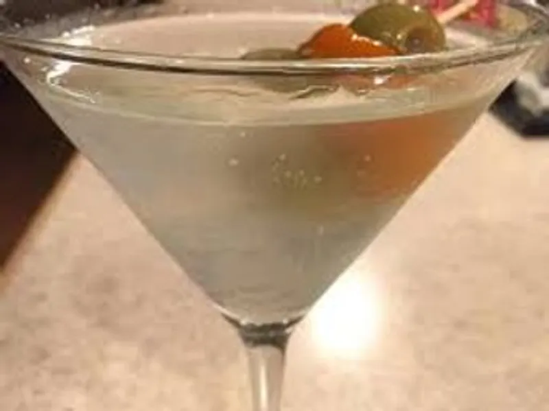 Cóctel Martini Sucio