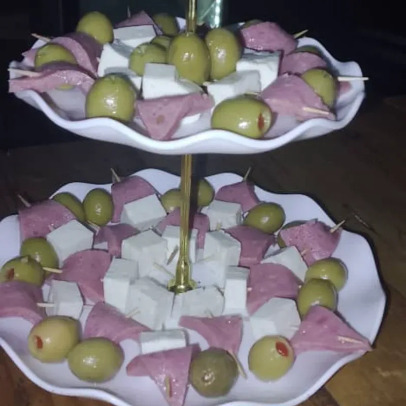 Dados de Queso Blanco y jamón 