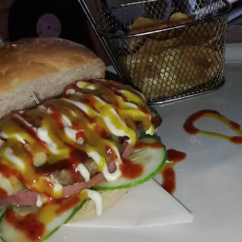 Hamburguesa de jamón y queso blanco