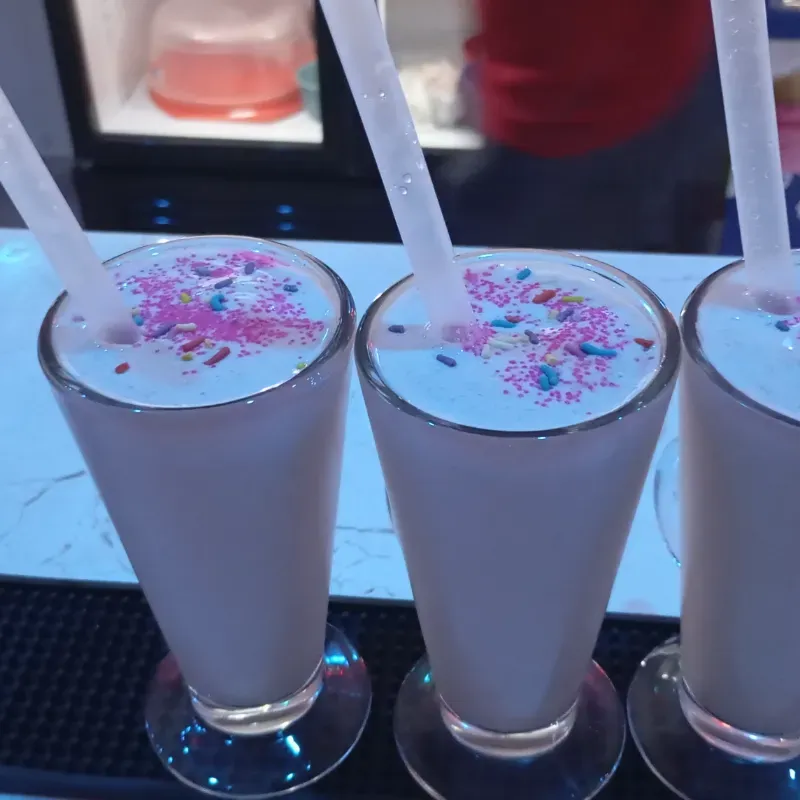 Batido de frutas tropicales