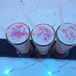 Batido de frutas tropicales