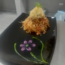ESPAGUETTIS DE JAMON Y QUESO