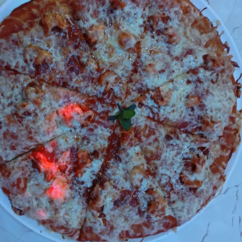 PIZZA PARADISUS AL CAMARON