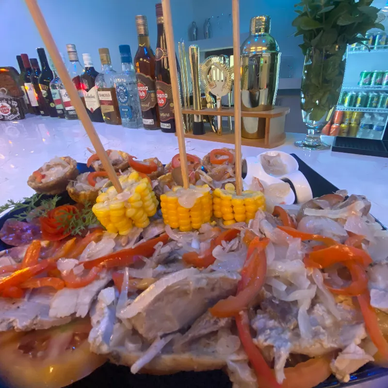 Tabla de cerdo asado a la criolla