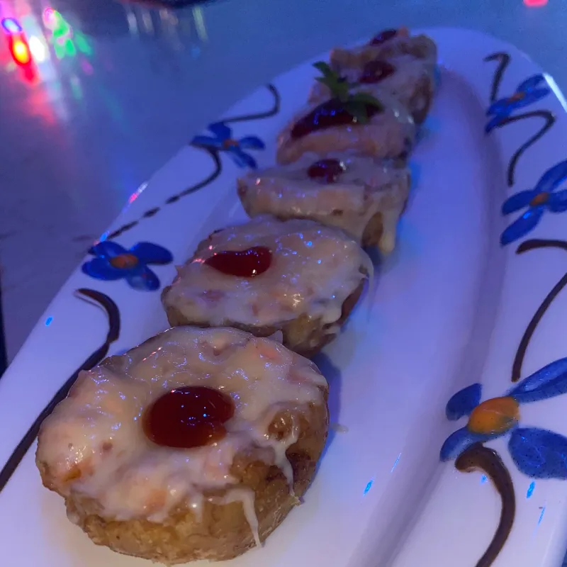 TOSTONES RELLENOS DE JAMON Y QUESO
