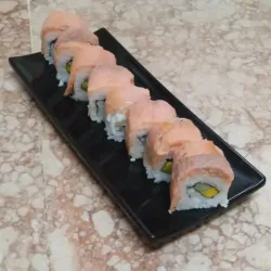 Sushi Uramaki de Salmón FUSIONe