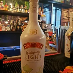 Baileys Deliciously LIGHT-Trag
