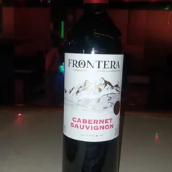 Botella de Vino Frontera 