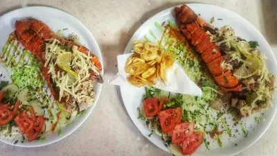 Cola de Langosta Grillada a la Mariposa 