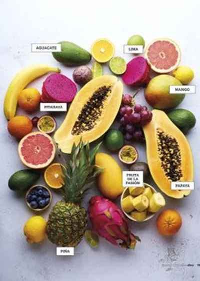 Jugo natural de frutas tropicales