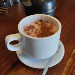 Leche caliente con chocolate