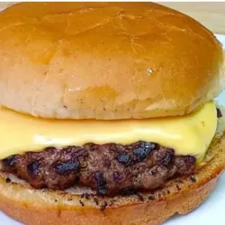Cheese burger ( hamburguesa con queso gouda)