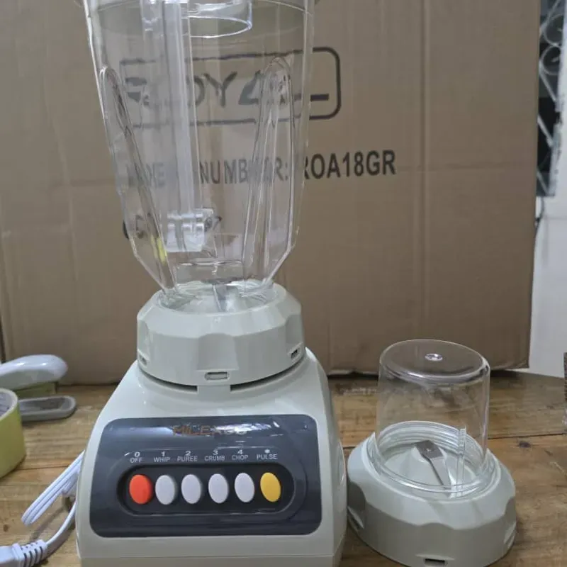 Batidora con moledor de especias 