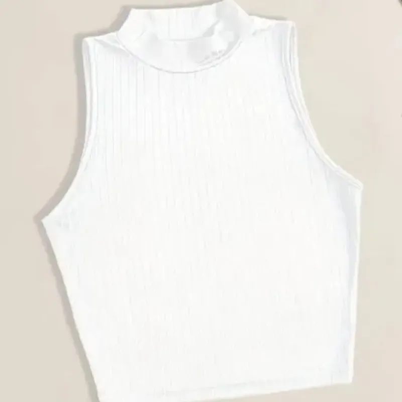 Top de Cuello Alto sin Mangas
