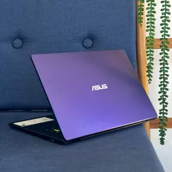 Laptop Marca ASUS (Básicamente Nueva) 💻✨