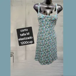 Vestido corto elastizado 