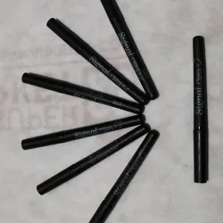 Plumón detector de billetes falsos