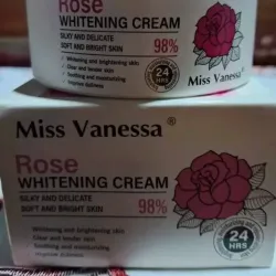 Crema aclaradora d Rosas para rostro
