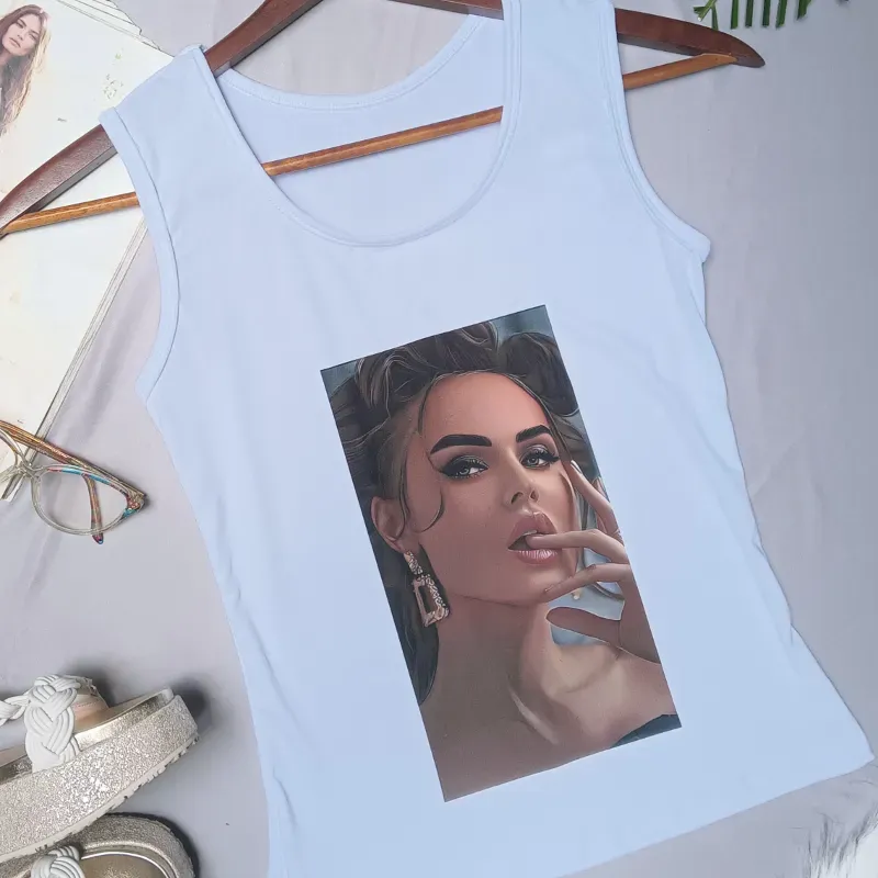 Camiseta Bella