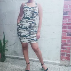 Vestido camuflaje con bolsillos 