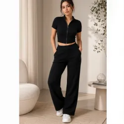 Conjunto de blusa y pantalón