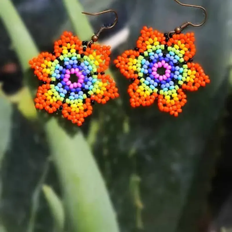 Aretes de Flores de punta 
