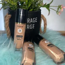 Base líquida SANIYE