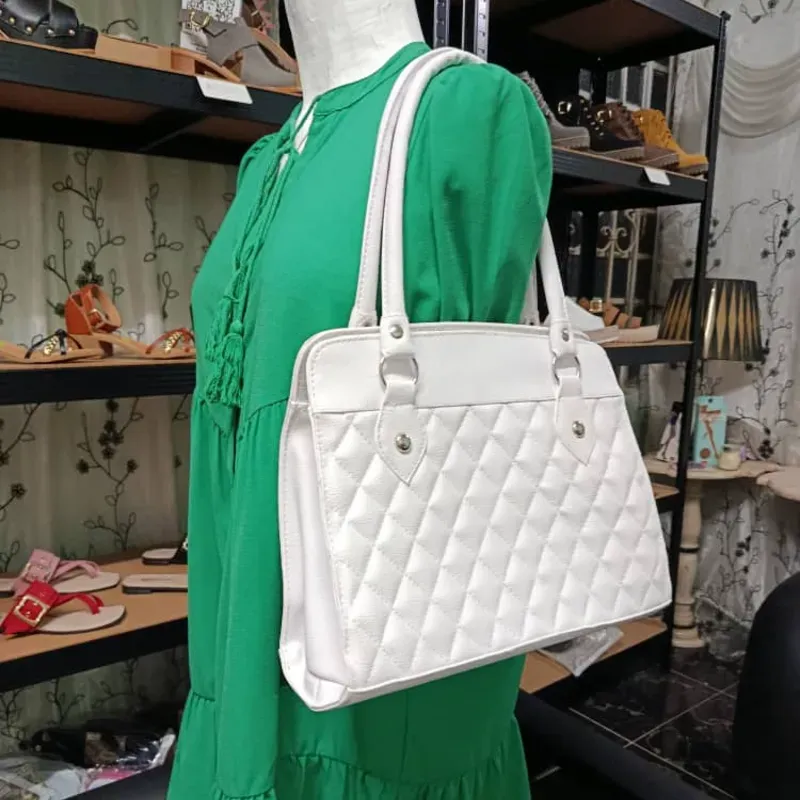 Cartera Blanca 